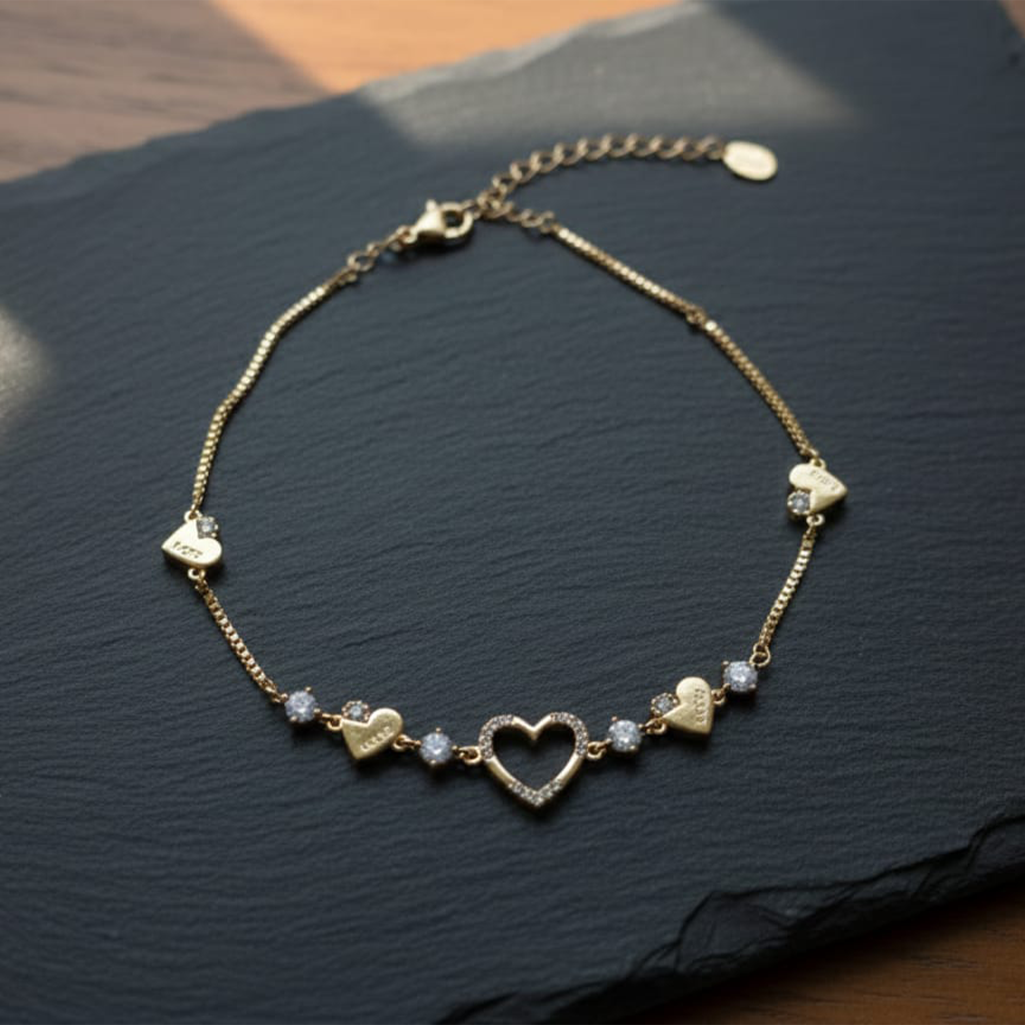 Heart & Love Bracelet