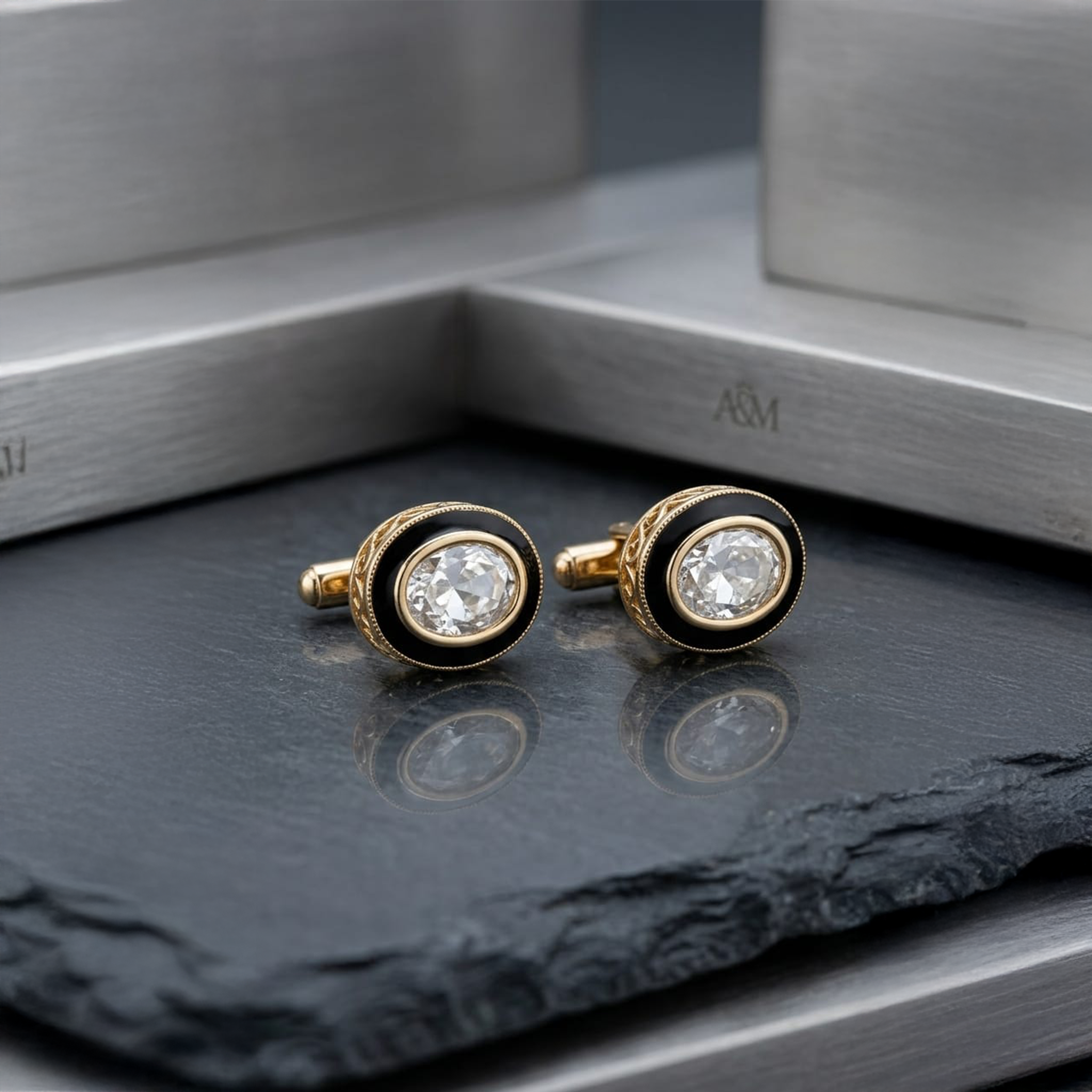 ENAMEL OVAL KuNDAN CUFFLINKS